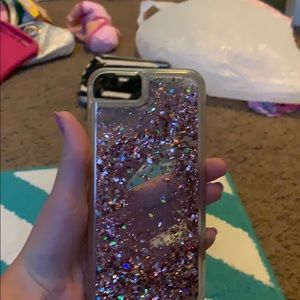 A waterfall phone case for an I phone 6s